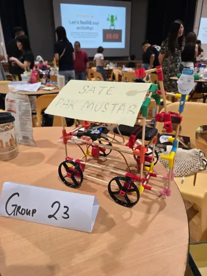 A satay-cart robot